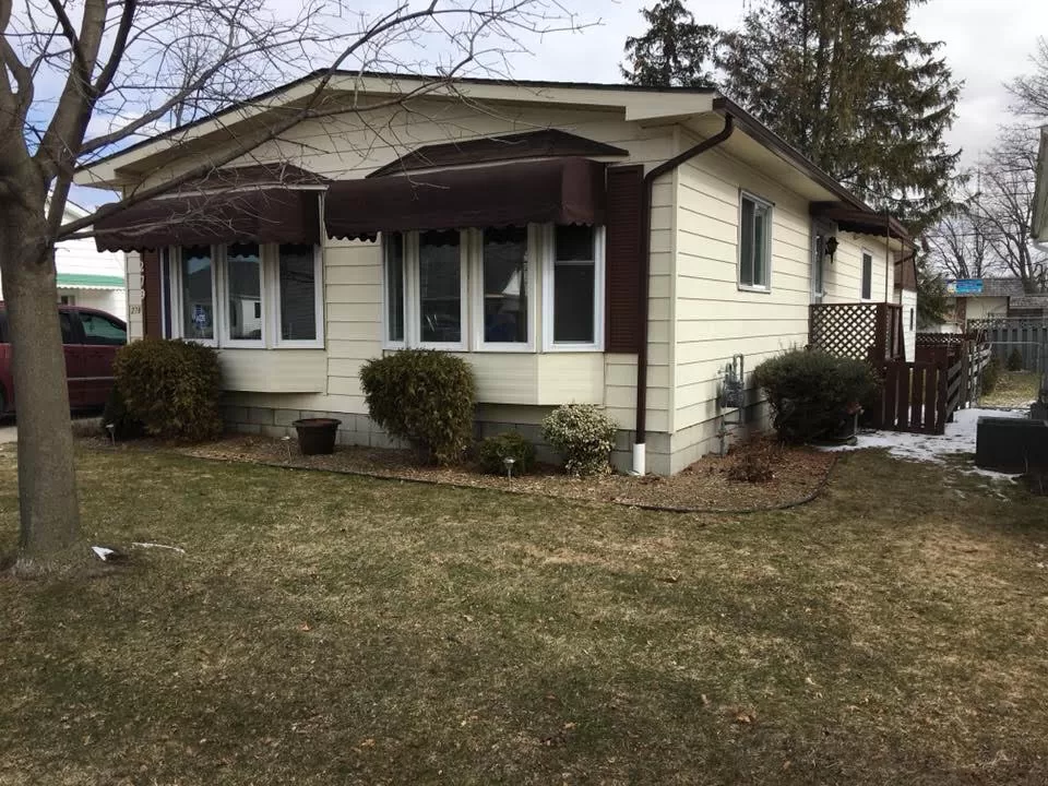 279 Woods St. Chatham