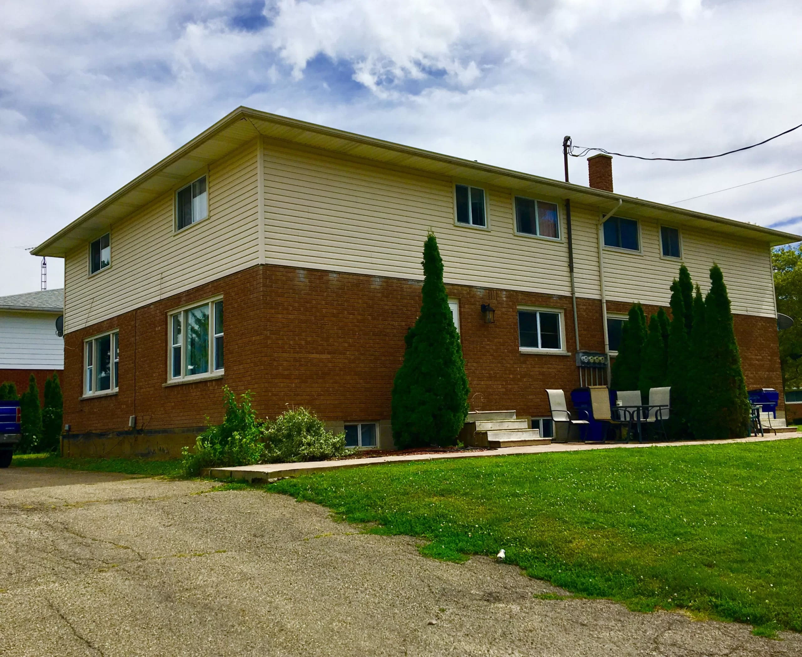 75 Semenyn Ave. Chatham 4 plex (2bedroom units)